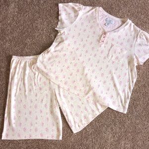 Karen Neuburger sleep set